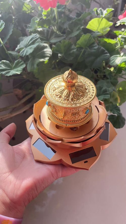 🔥🌞Solar-Powered Golden Prayer Wheel🙏🏻Illuminate Your Space with Continuous Blessings and Positive Energy🙏🏻