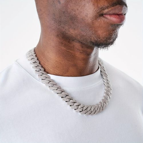 👨‍👩‍👧‍👦💎Premium Diamond-Encrusted Cuban Link Chain💫