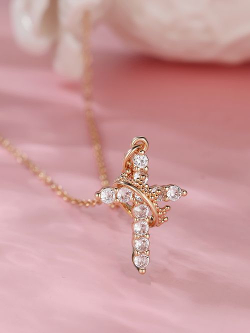 Say a prayer and twist the crown🥺