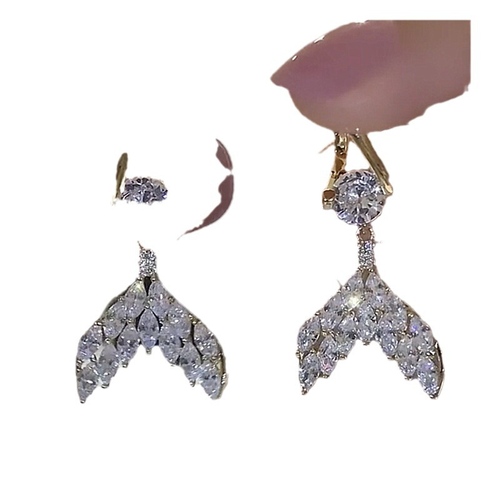 🌟 Korean-style Fishtail Earrings: Diamond-encrusted Delight! 🌟