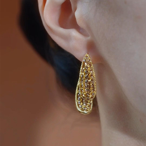 Maillard Brown Diamond-encrusted Retro and Exquisite Stud Earrings with a Two-way Wear Design - Stylish, Super Sparkling, Unique and Magnificent.