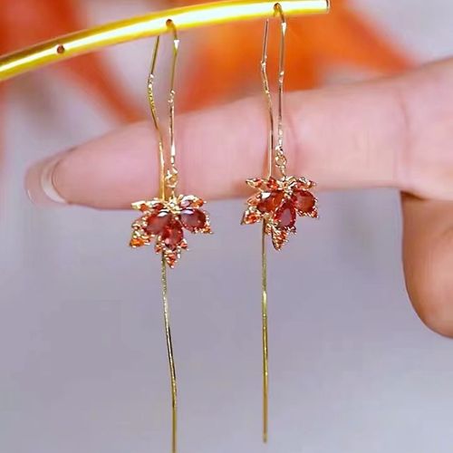 2025 New Design Long Line Red  Color Maple Leaf Tassel Earring for Women