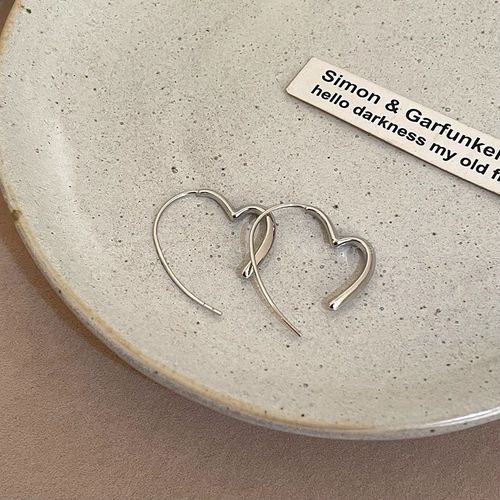 silver Smooth Sliver Color Love Heart Dangle Earrings Simple Cute Heart Circle Piercing Earring Buckle Statement Jewelry Korean Fashion