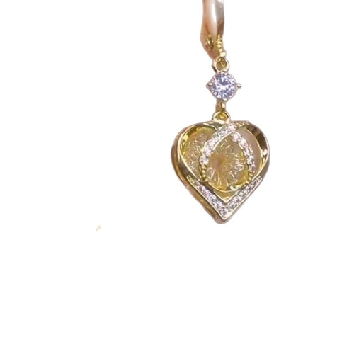 New and Popular French Retro Heart-shaped Earrings for Women - Light Luxury, High-end, Elegant, Fashionable and Niche Jewelry.