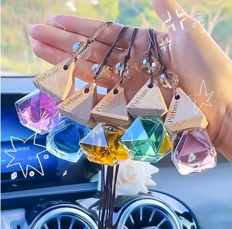 Car perfume aromatherapy pendant, car hanging ornament, long-lasting light fragrance essential oil, in-car pendant, hanging glass bottle with wooden cap