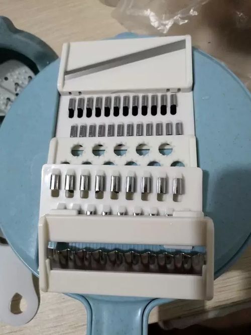 Multifunctional kitchen utensils, convenient and easy to use