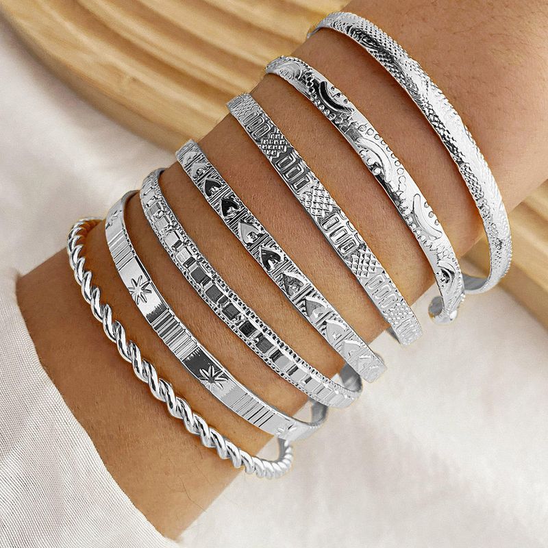 7-piece set of women's open bracelets with striped rhombus patterns, exaggerated personality, hexagram and twist designs