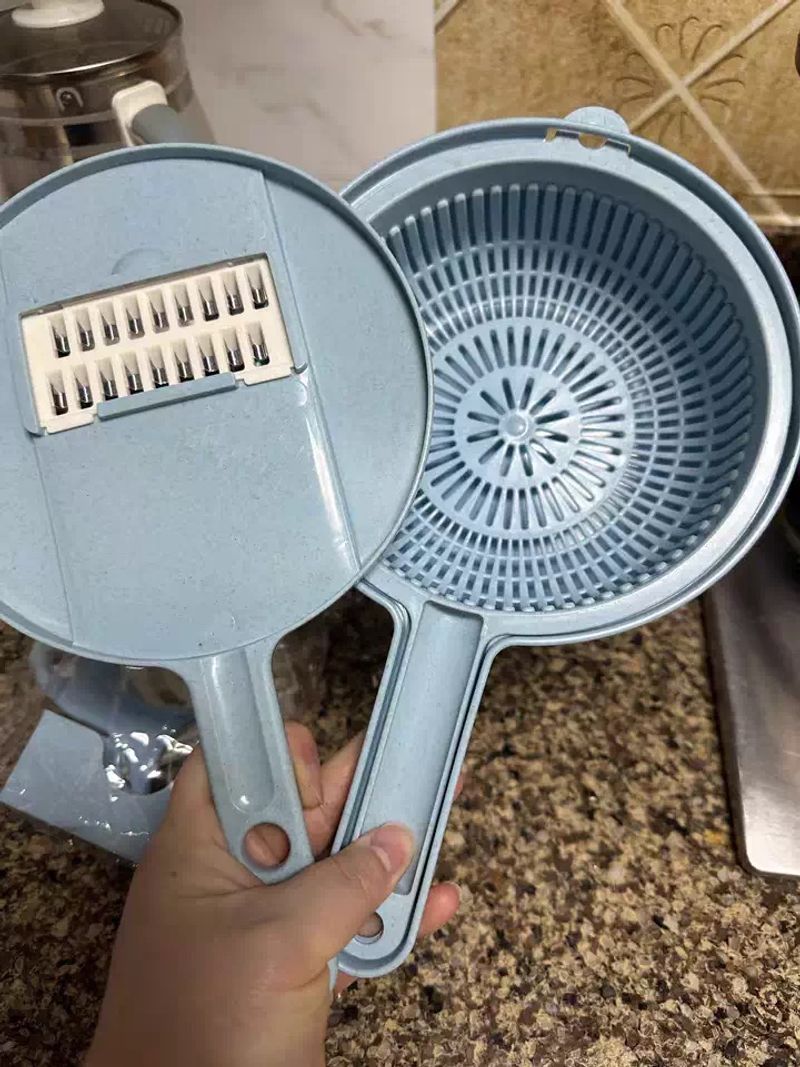 Multifunctional kitchen utensils, convenient and easy to use