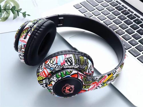 Cool Graffiti Headphones
