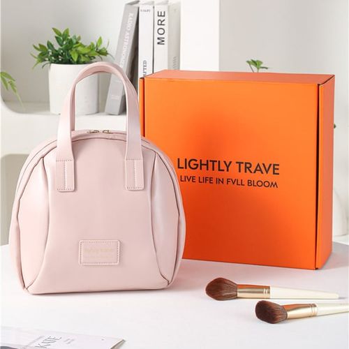 👜 Multi-layered Shell-shaped Cosmetic Bag