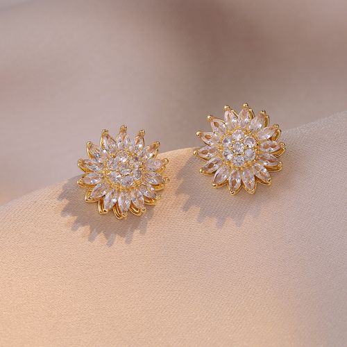 Minimalist Rotatable Sunflower Copper-Plated Zircon Earrings: A Light Luxury High-End Accessory Jewelry
