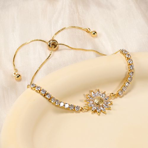 Simple rotatable sunflower copper-plated zircon bracelet, a light luxury and high-end accessory, jewelry