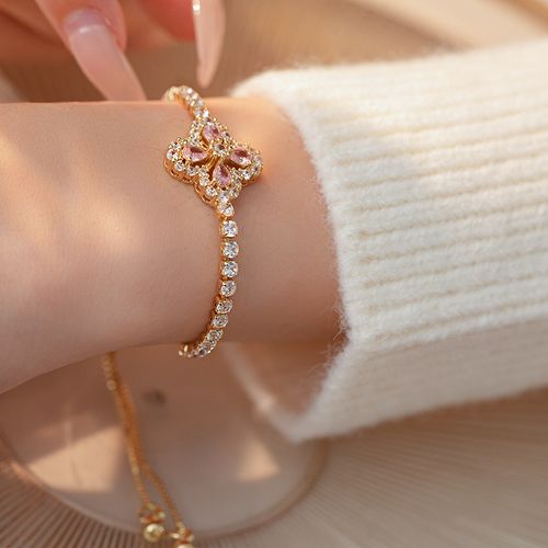Fashionable Zircon Four-Petal Flower & Heart Bracelet - Light Luxury High-End Sparkly Bracelet