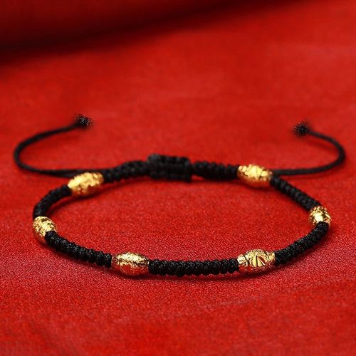 Hand-woven red cord bracelet, strung with sand-gold fortune-turning beads. It's a finished product, no need for you to do it yourself.