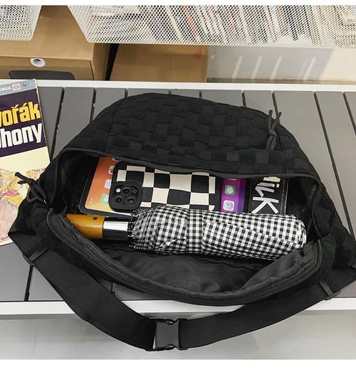 Large-capacity chest bag, men's crossbody bag, women's Japanese-style ins super popular trendy fanny pack, simple solid-color street bag
