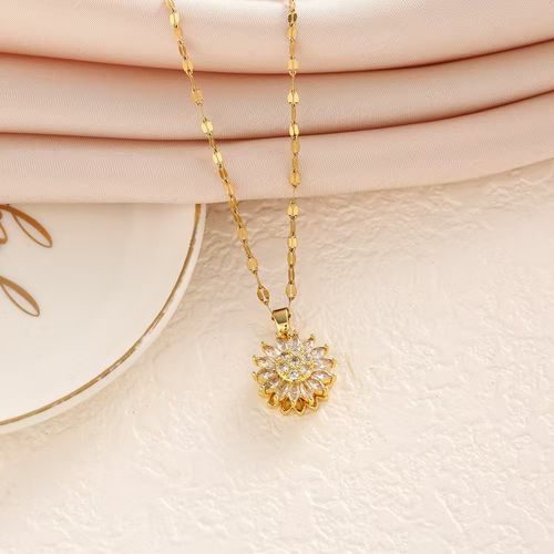 Minimalist Rotatable Sunflower Copper-Plated Zircon Necklace A Light Luxury High-End Accessory Jewelry