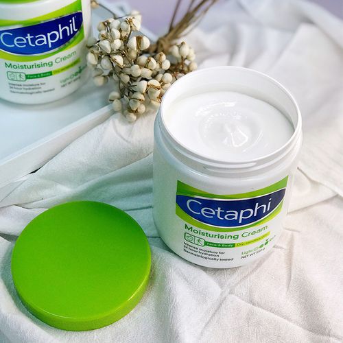 Big white jar for hydrating and moisturizing, non-drying, non-flaking, suitable for sensitive skin (facial cream and body lotion)