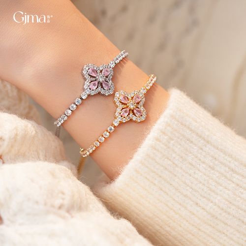 Fashionable Zircon Four-Petal Flower & Heart Bracelet - Light Luxury High-End Sparkly Bracelet