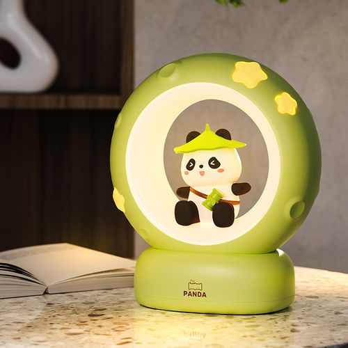 Kung Fu Panda Pat Light 3-Speed Dimmable Children's Desk Lamp