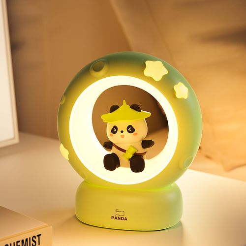 Kung Fu Panda Pat Light 3-Speed Dimmable Children's Desk Lamp