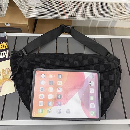 Large-capacity chest bag, men's crossbody bag, women's Japanese-style ins super popular trendy fanny pack, simple solid-color street bag