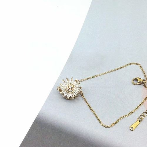 Minimalist Rotatable Sunflower Copper-Plated Zircon Necklace A Light Luxury High-End Accessory Jewelry