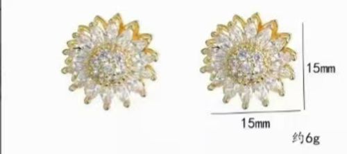Minimalist Rotatable Sunflower Copper-Plated Zircon Earrings: A Light Luxury High-End Accessory Jewelry