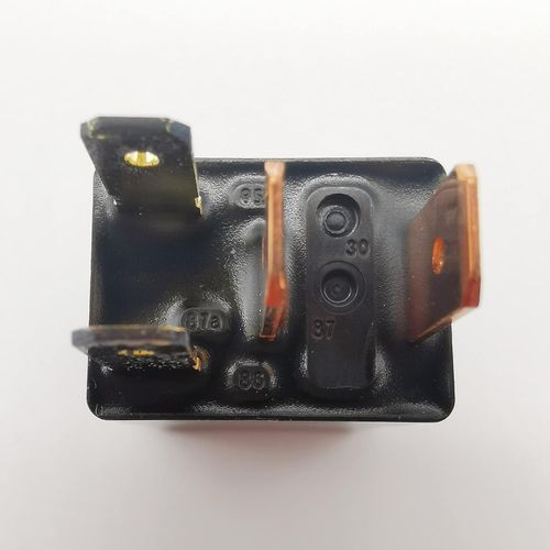 Relay UM4667730, ACM13221, CM1A-R-12V-H46 for Honda Mazda Nissan Frontier, Armada, Titan, Xterra, Pathfinder AorC Fan Motor, Head lump, Multiple Use Relay Plug in 4 Pins 12V 35A