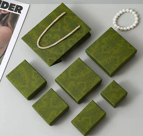 ⚡Sparkly Iced Cuban Chain Last Supper Charm Necklace（Cash on delivery only.）