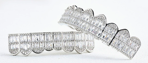 💎Sparkling stone‑encrusted grills for bold daily wear.