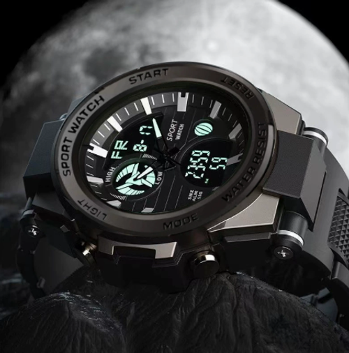 🌧️ Waterproof Multi-Function Outdoor Watch