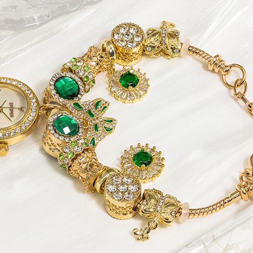 Luxury Gold & Emerald Green Women's Bracelet Watch - Waterproof Quartz