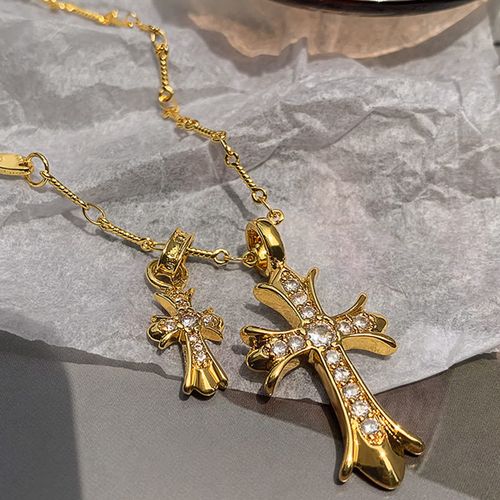 Double-hanging cross necklace
