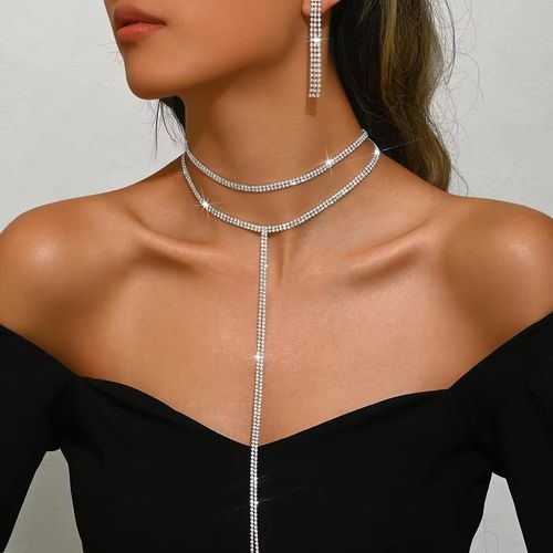 Shine Bright with This Stunning Rhinestone Jewelry Set!