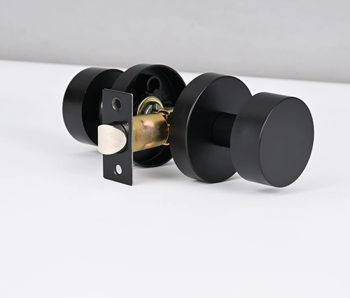 Keyless silent door handle lock