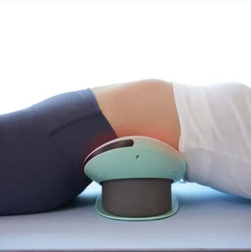 Air cushion lumbar traction massage device