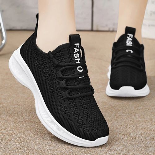 Women's lightweight mesh sneakers with good breathability