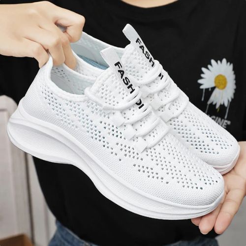 Women's lightweight mesh sneakers with good breathability