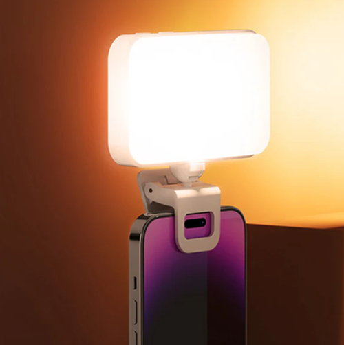 ✨ Rotatable 3-Color Warm and Cool Phone Charging Light 📱🤳