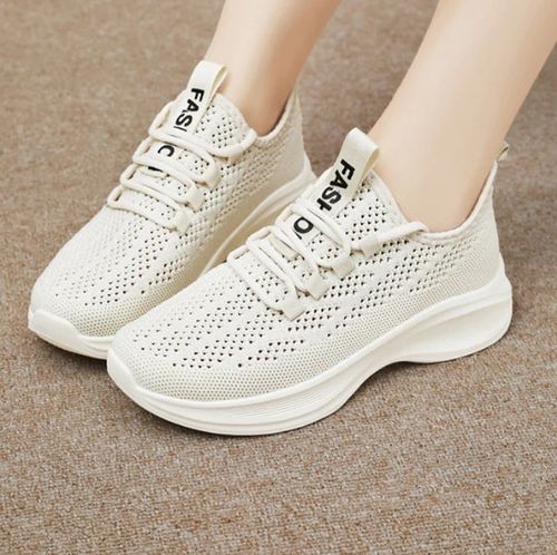 Women's lightweight mesh sneakers with good breathability