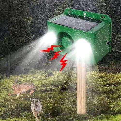 Dual Spotlight Square Solar Powered Rechargeable Eco-Friendly ABS Pesticide Solid Dog and Wild Animal Repellent Waterproof