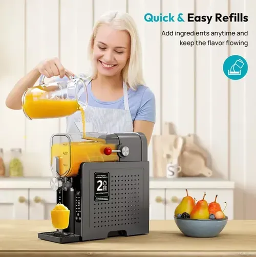 The household fully automatic snow melting machine can be operated with just one click to create smooth snow-melt ice cream and ice slush.
