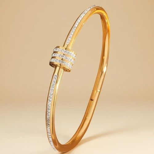 5-Piece Fashionable Bracelet Classic Design