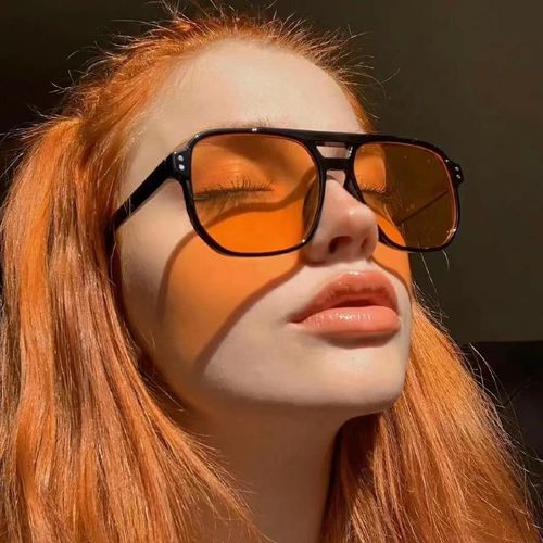 Fashionable Large-Frame Sunglasses