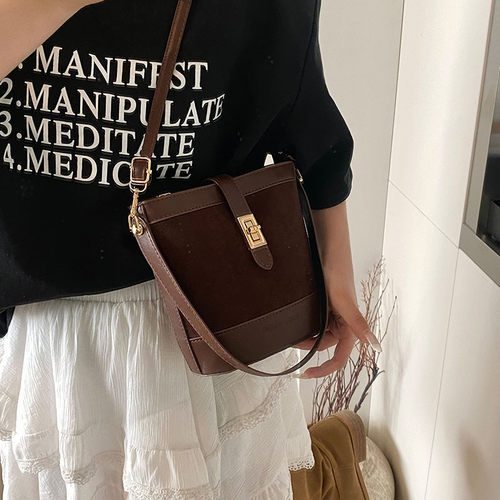 Personalized Design Retro 2025 Fashion Leopard Print Casual Bucket Leather Sling Bag Ladies Bags Wholesale Girl