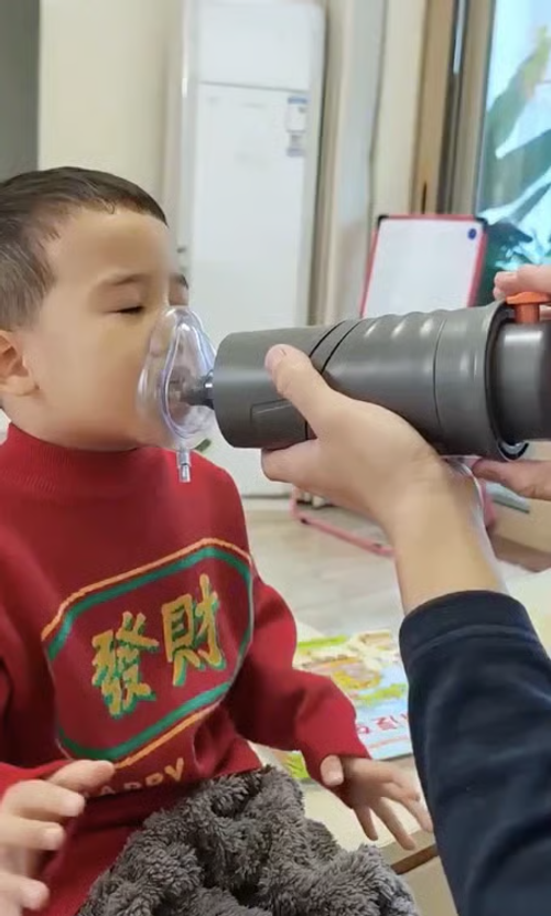 HomeHero Anti-Chock Device — Quickly clears airways when traditional methods fail, ensuring safety for all ages.