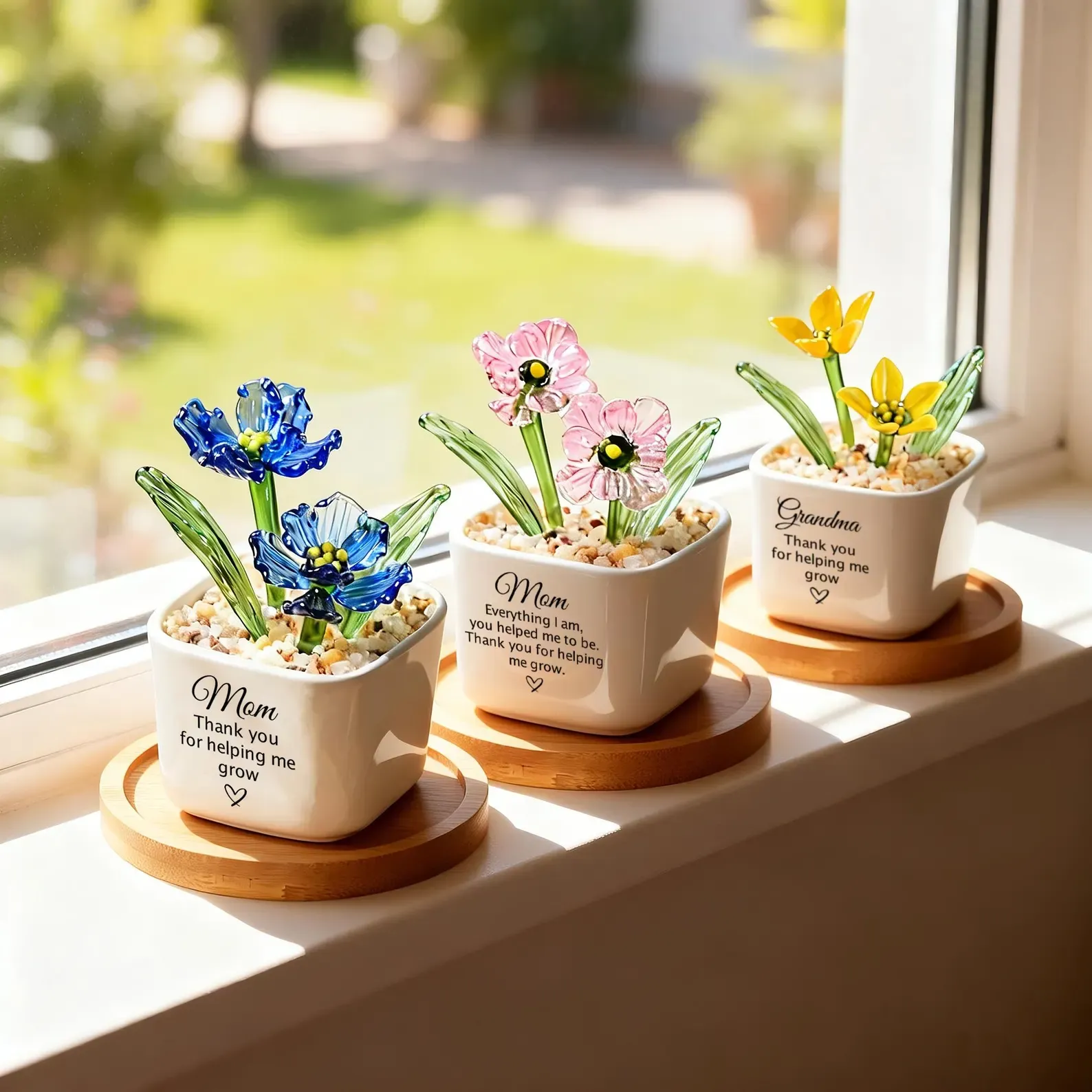 Personalized Thank You for Helping Me Grow Glass Flower Pot | Custom Name Mom Grandma Teacher Keepsake