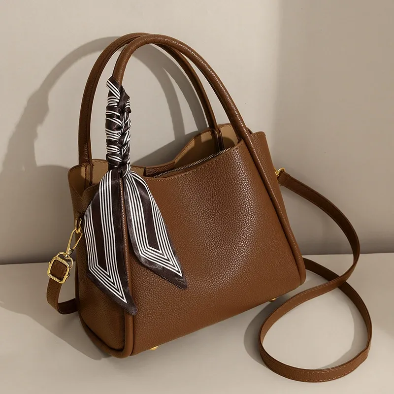 Women's new style messenger bag bucket bag