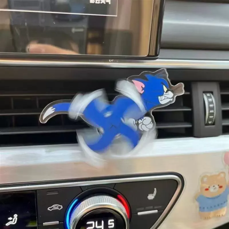 Tom and Jerry car air outlet interior ornaments rotating acrylic stand ornaments rotatable cartoon creative clip (3-piece set)