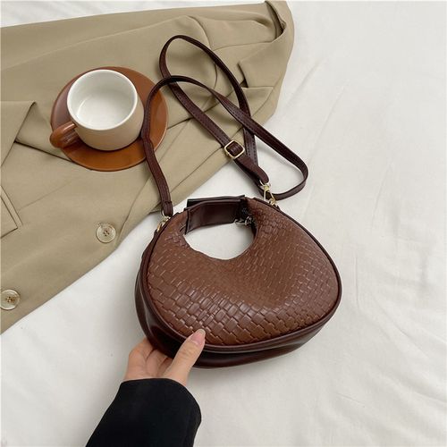 Retro handbag shoulder messenger bag women 2025 spring new style fashion simple casual trendy western style crescent bag